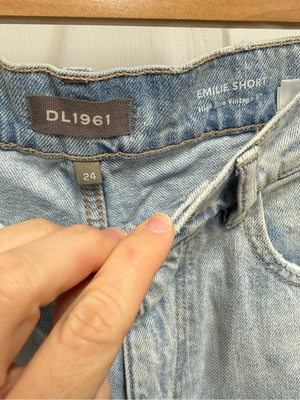 NWT DL1961 Emilie Shorts